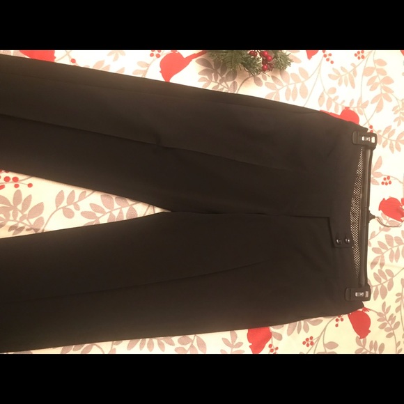 WHBM Black Dress Capri Pant - Picture 7 of 8